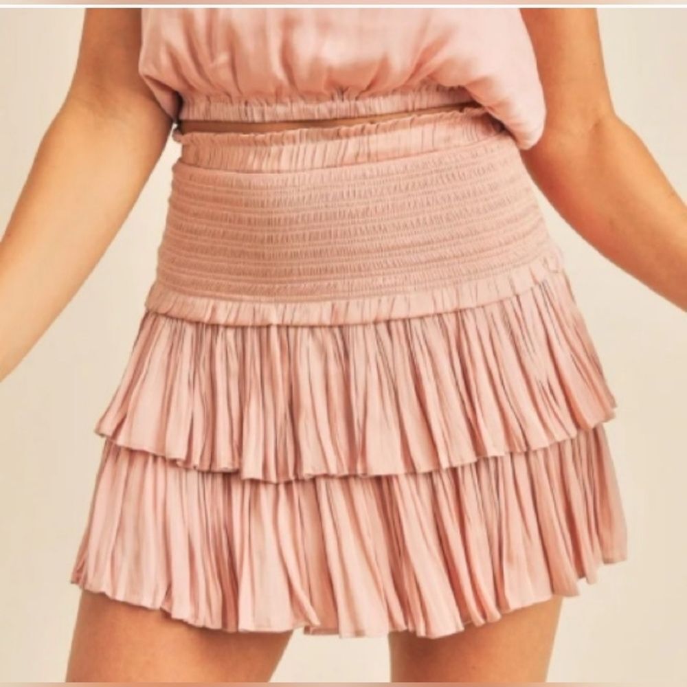 Reset ruffle skirt Size M